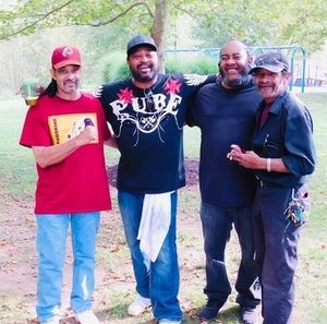 Meet your Posher, Carlos